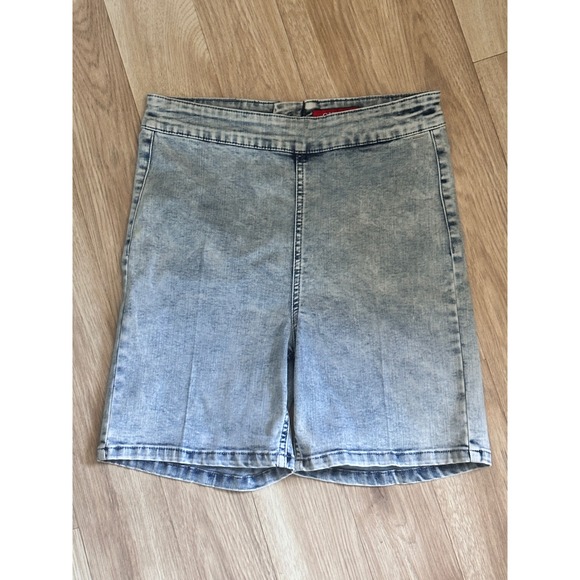 Guess Denim High Waisted Bermuda Shorts Acid Wash Retro Style - Picture 1 of 3